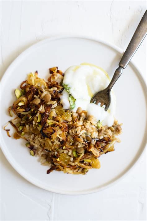 There are many different kinds of rice — white, brown, arborio, basmati, jasmine, black rice, sticky rice, and more — but white and brown are the ones most commonly eaten. Mujadara Recipe (Brown Rice and Lentils with Browned ...