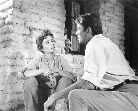 Perhaps the hero was dead the whole time. Gregory Peck & Jean Simmons, The Big Country | Big country ...