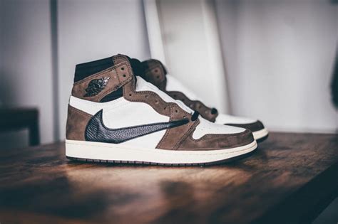 This month, the leak came directly from la flame himself, as the houston rapper took to his social media to unveil a special version of the air jordan 1 complete with his cactus jack branding. Air Jordan 1 Retro High Travis Scott Cactus Jack | SneakHeart