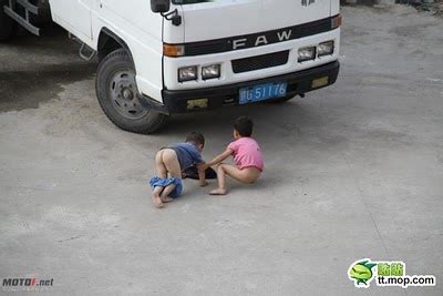Tapi tidak terkontaminasi rokok adalah hak. Yield™: Anak Kecil ML di Jalanan,.... ( gasWaatt.. )