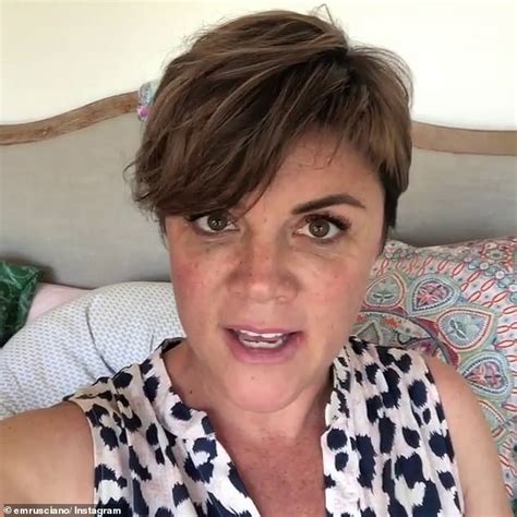 In a job interview, you should talk about your education, working experience, career goals. Em Rusciano shows off pregnancy bump in floral-print ...