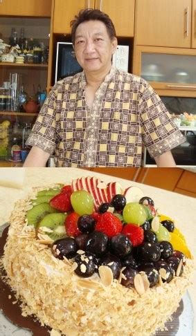 087771666064 (wa / telp) atau mengambil kursus memasak dengan chef yongki gunawan. Yongki Gunawan: 28 Tahun Berkiprah di Dunia Pastry Indonesia