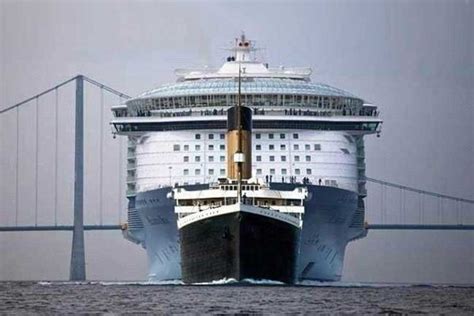 The black ship is what the titanic would look like next to the allure. Portal do Mar: Comparação entre Titanic e Allure Of The Seas.