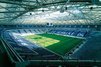 All info around the stadium of fc schalke 04. Live Football: Stadion FC Schalke 04 - Veltins Arena stadium