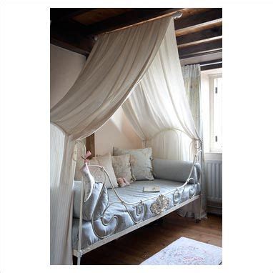 Tech lighting monorail 2 square single power feed canopy. DIY Canopy Bed Idea - a curtain rod, hung from the ceiling ...