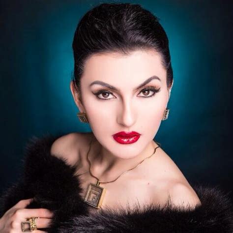 Фарзонаи Хуршед — Шона бар муям скачать песню бесплатно в ...