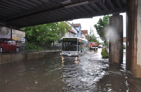 Stuttgart tourism stuttgart hotels bed and breakfast stuttgart. Eine Unwetterfront zog über den Südwesten - in Schwäbisch Gmünd stürzte ein Maibaum auf ein Haus ...