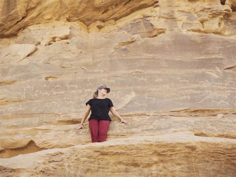 Introduction ow let's review the art of camel carving in cholistan. Staying in a Wadi Rum Bedouin Camp - Where Charlie Wanders