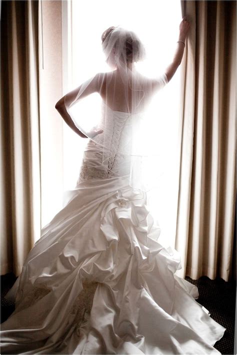 King sized beds, roll top baths and an abundance of natural light. Bride getting ready pictures, wedding dress www ...