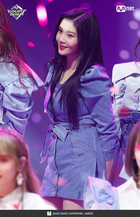 Check spelling or type a new query. 181101 M countdown IZ*ONE - La Vie en Rose #izone #아이즈원 ...