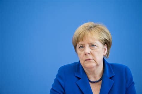 Merkel gibt pressekonferenz zu flüchtlingen und terror. Merkels Pressekonferenz: Die (sparsamen) Aussagen zur ...