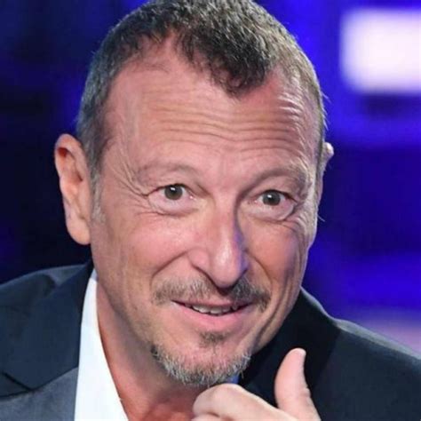 Nella quarta serata del festival di sanremo per la prima volta tutti i 26 campioni in gara si esibiranno sul palco dell'ariston fino alla conclusione della puntata. Conto alla rovescia per Sanremo, Amadeus sorride, sarà un ...