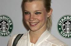 amy smart downblouse braless nude celebrity edition celebs sexy fashion hot celebrities toons things beautiful labels