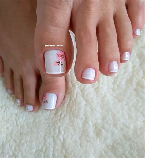 Unas decoradas de los pies elegantes faciles y bonitas 2019 unas decoradas unas lindas decoradas disenos de unas pies. Pin de Alina Albu en PEDICURA | Uñas de pies sencillas ...