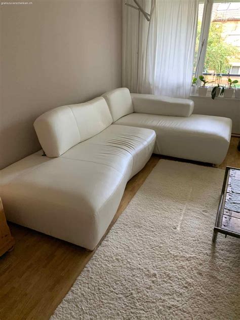 Ich habe ein sofa inklusive 2 sesseln und tisch gegen selbstabbau und selbstabholung zu verschenken. Schönes Sofa zu verschenken - Möbel - Gratis zu verschenken