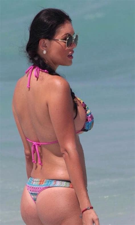 Hande ercel hot kiss is handy for you to inquiry on this website. Karin Chiche Latest Hot Photos