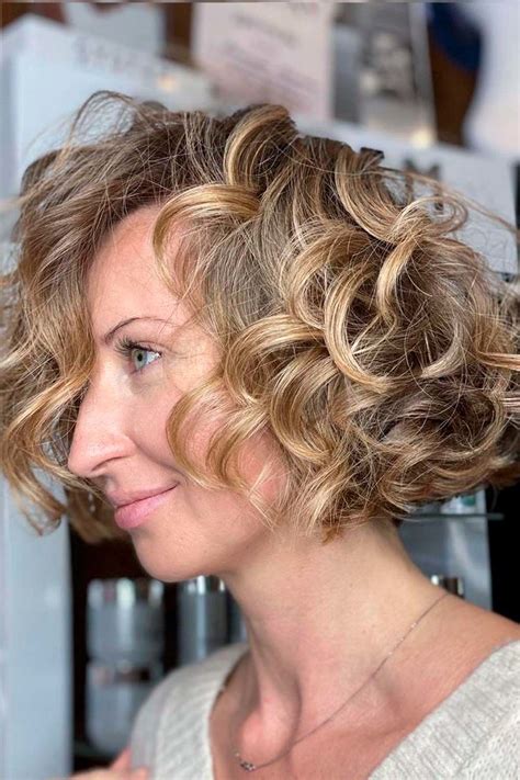 Sassy Hairstyles For Women Over 40 | LoveHairStyles.com
