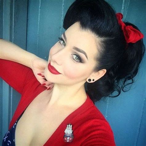 The girl with such a retro look will definitely be in highlights! 40 Pin Up Hairstyles for the Vintage-Loving Girl ...