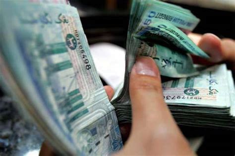 Check spelling or type a new query. Ringgit dibuka tinggi berbanding US$