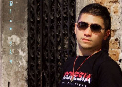 Maybe you would like to learn more about one of these? Inilah 5 Artis Cowok Playboy di Indonesia | INFO BERITA HANGAT