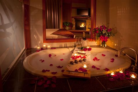 Amazing Romantic Getaways Near Seattle Happy 10th anniversary hotel room decoration romantic.