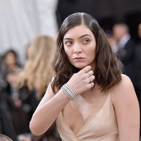 The hairpin purchased lorde's birth certificate from the new zealand department of internal affairs for $17.02, putting to rest all those whispers about her date of birth. You Thought Vomming Out Your Uber Was Bad? Wait 'Til You ...