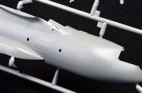 Here, the liquid hydrogen storage tanks are stored underneath the wings. Revell 1/144 scale Airbus A400M "Atlas" Review by Brett Green