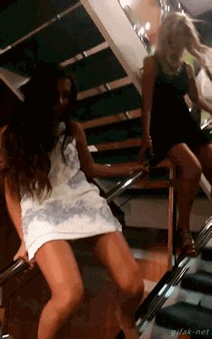 Does anyone know how to get in touch with her? Drunk Girls GIFs - Find & Share on GIPHY