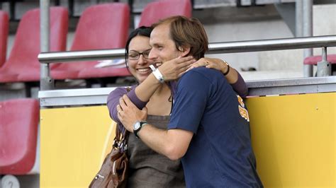 Mauricio pochettino (tottenham hotspur) tuchel: Thomas Tuchel privat: Barkeeper, Hip-Hop-Fan, Familienvater