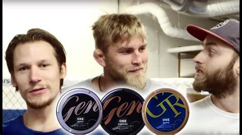 Snuset har sålts i sverige ända sedan 1919 och det finns idag många som håller rapé som sitt favoritsnus. TEST AV ALEXANDER GUSTAFSSON´S SNUS - YouTube