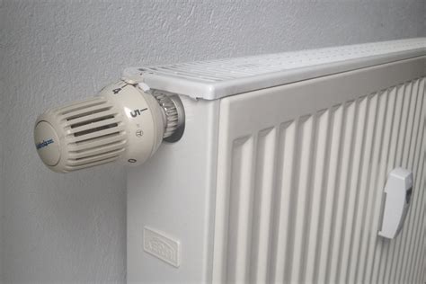 Keine gesetzliche regelung über die dauer der heizperiode es gibt keine gesetzliche regelung über die in einigen musterverträgen wird die heizperiode für die zeit vom 15. Heizperiode: Wann beginnt / endet die Heizperiode ...