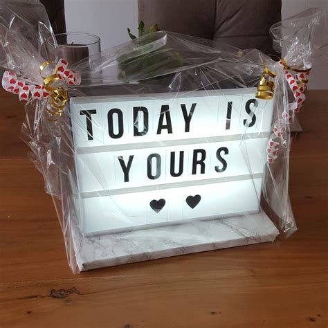 Bewegend einzigartig individuelle sprüche zur hochzeit entdecken. Geschenkidee zur Hochzeit. Mein Hochzeitsgeschenk für ...