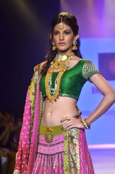 In 2015 she appeared in mr. TELUGU WEB WORLD: Bollywood Slim Beauty Amyra Dastur ...