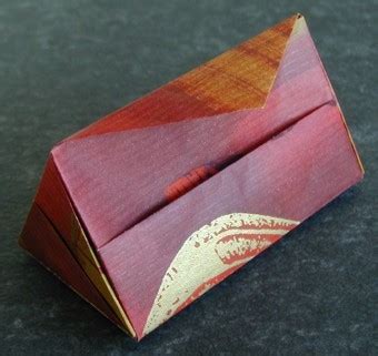 Diy schachteln schachteln falten origami schachteln schachtel falten anleitung schachtel basteln basteln mit papier geschenkbox basteln basteln es ist ausdrcklich untersagt, das pdf, ausdrucke des pdfs sowie daraus entstandene objekte weiterzuverkaufen. Origami Anleitung Schachtel Pdf - Origami schachteln ...