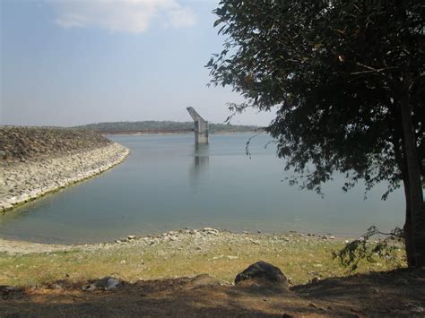 Waduk kedung ombo surut, makam dan perkampung jaman dulu bermunculan. Waduk Kedung Ombo Jawa Tengah - Catatannya Didit