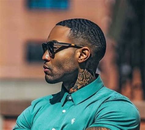 This haircut is perfect for men with medium to long hair. 360 Waves: How To Get It Quickly (Step by Step) - Hairmanz ...