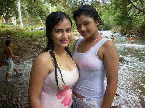 But he doesn't like pools! Hot Desi girls bathing photos