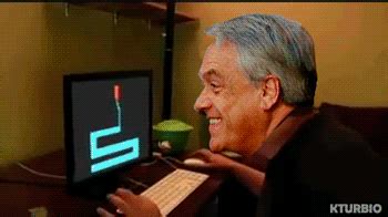 See more of el mismo piñera bailando diferentes canciones on facebook. gif Piñera Piñericosas Bachelet candidata presidencial ...