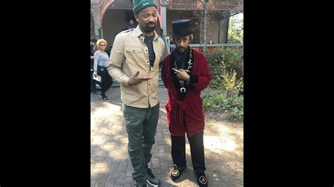 It stars mike epps, gary owen, zulay henao, lil duval, bresha webb, george lopez and mike tyson. Walking by the Meet The blacks 2 set & ran into Katt Williams😎 - YouTube