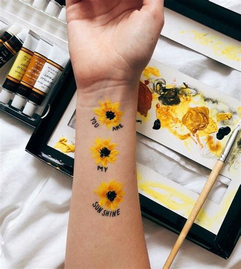 ･sunflowers| @raahwhy | Body art painting, Body art, Body painting
