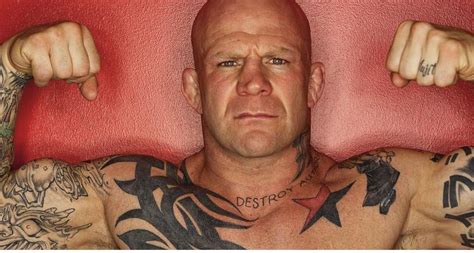 Former ufc number one heavyweight contender jeff monson has a large selection of tattoos all over his body. EL MILICIANO Blog Anarcosindicalista y de difusión de ...