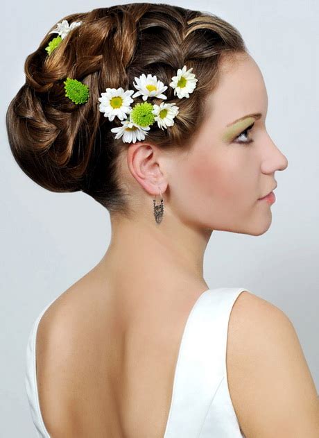 Coiffure mariage tresse pour cheveux longs from deavita.fr. Chignon de mariage cheveux court