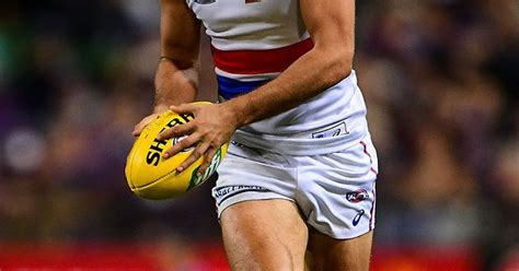 Western bulldogs veteran liam picken has called an end to his afl career due to ongoing western bulldogs beat brisbane lions 4.3.27 to 3.3.21. Five talking points: Fremantle v Western Bulldogs
