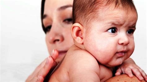 Tips Cara Mengatasi Cegukan Pada Bayi - Jurnal Keluarga