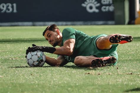 Estádio municipal 22 de junho. "O futebol bonito que a equipa pratica motivou-me a vir ...