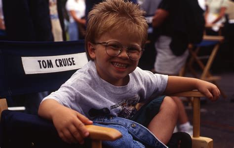The man behind tom an jerry cartoon died. Jerry Maguire - Behind the Scenes Pics - The Uncool - The ...