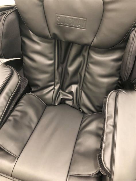 Many people think of massage chairs as luxurious pieces of furniture, but they go beyond that and offer more than occasional muscle relaxation. Slabway | Shiatsu massage, Shiatsu massage chair, Massage ...