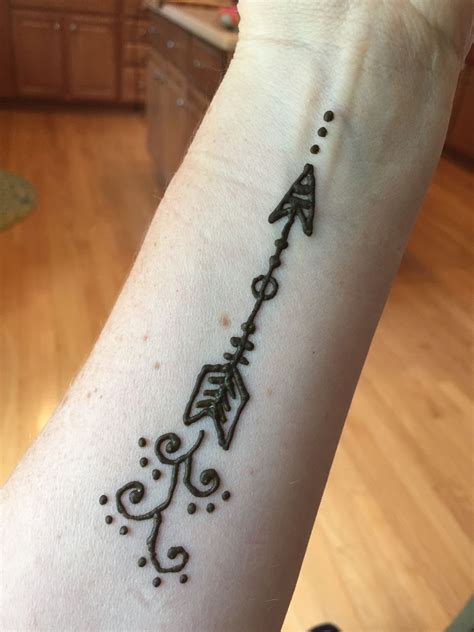 Nowadays henna tattoos are also something of a tourist attraction for those visiting countries where henna tattooing is a common practice, such as india or morocco. Pin by Meridith Anderson on My henna art | Tattoos, Tattoo ...