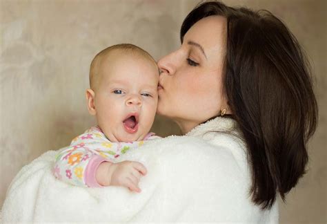 Das baby ins bett bringen bedeutet hoffentlich, dass der nachwuchs in demselben moment ausreichend müde ist, um direkt zu schlafen. ᐅ Die perfekte Wiedergabeliste für Sie, um Ihr Baby ins ...