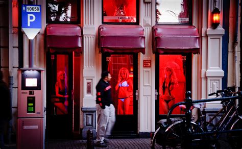 22 видео 223 631 просмотр обновлен 6 авг. Amsterdam Red Light District - Ladies | Flickr - Photo ...